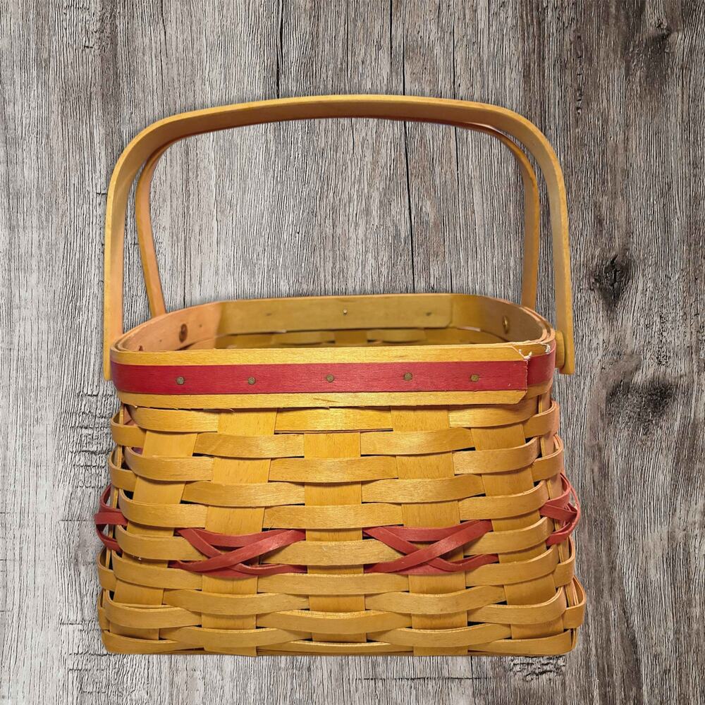 Longaberger‎ Christmas basket. Great condition